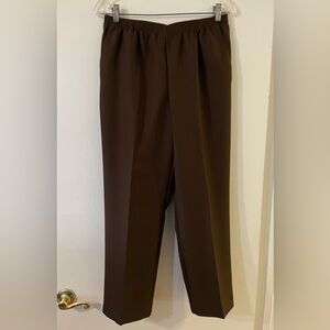Alfred Dunner Women’s Classic Elastic Pull On Brown Dress Pants Sz 8P